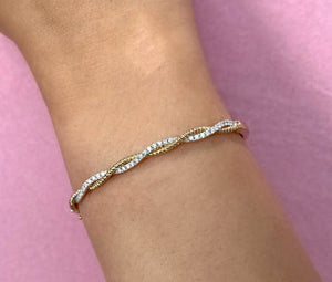 TWISTED DIMAOND BANGLE