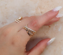 Load image into Gallery viewer, DIAMOND BRIDGE GEO CUT RING