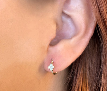 Load image into Gallery viewer, DIAMOND CLOVER HUGGIE BEAD EARRING