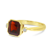 Load image into Gallery viewer, GARNET SQUARE DIAMOND RING